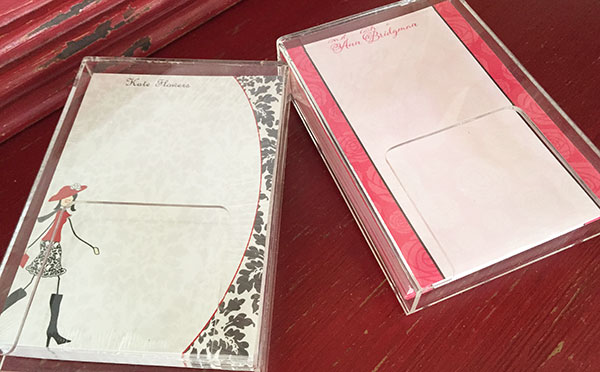 Personalized note paper in acrylic holder